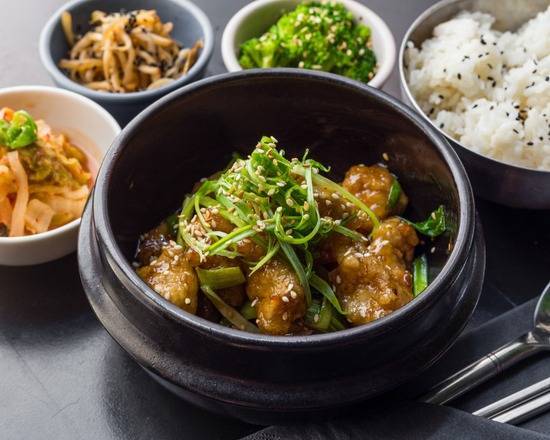 Kkanpungi, Rice and Banchan