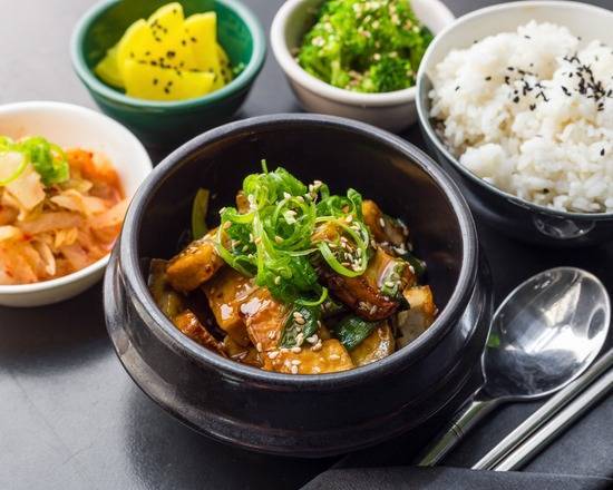 Dobu Jorim, Ryż i Zestaw Banchan